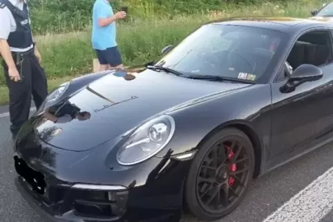 Einer der drei Rennwagen.  Foto: Polizei