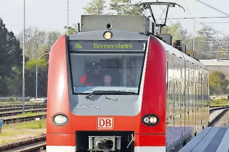 Eine von zwei S-Bahn-Linien fährt nun wieder durchgehend von Mannheim bis Germersheim.