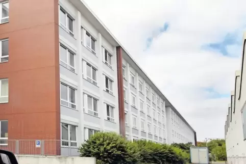Ist gut auf die neue Aufgabe Wirtschaftsgymnasium vorbereitet: Johann-Joachim-Becher-Schule.