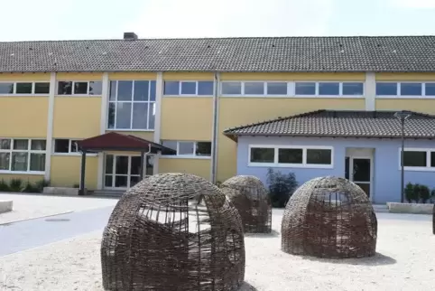 An der Grundschule Ellerstadt-Friedelsheim-Gönnheim könnte es ab dem Schuljahr 2019/2020 ein Ganztagsangebot geben. Das Bild zei