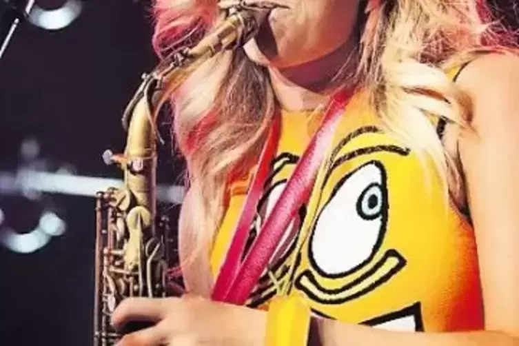 Am Saxofon: Candy Dulfer.