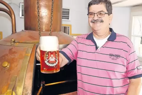 Schwört auf den Gerstensaft: Braumeister Franz Müller stellt sein Bier nach alter Tradition und überlieferten Klosterrezepten he