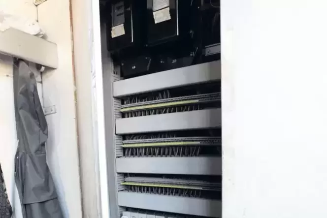 Im alten Bauhof ist auch die Elektrik nicht mehr auf dem neuesten Stand. Im alten Bauhof ist auch die Elektrik nicht mehr auf dem neuesten Stand.