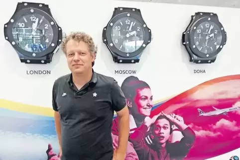 Viel unterwegs in Sachen Sport: der Südpfälzer Journalist Alexander Sarter – hier im Medienzentrum im Moskauer Luschniki-Stadion
