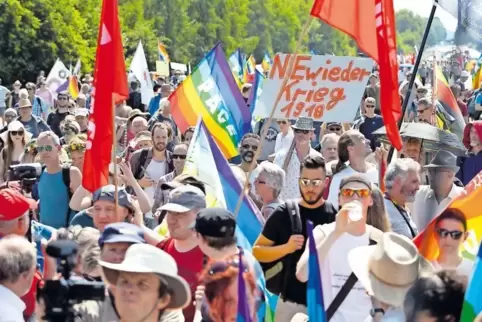 Friedensdemo am Samstag an der Air Base: Die Drohnenangriffe stehen im Zentrum der Kritik.