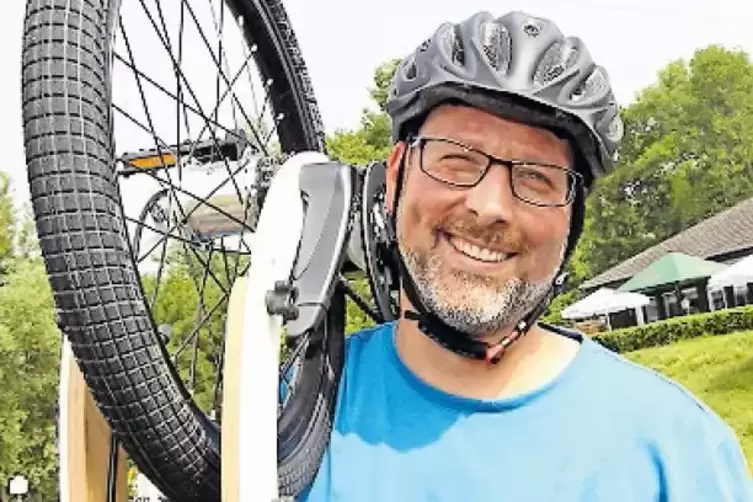 Als ob er es n&ouml;tig h&auml;tte: Das Halfbike hat Martin Schmitt ein Bauch-Beine-Po-Training verschafft.