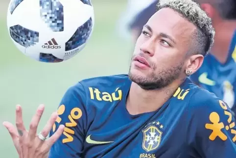 Der Ball als Freund: Neymar im Training Brasiliens.