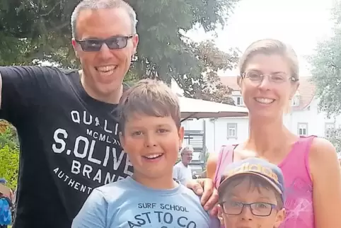In der Tipptabelle derzeit noch recht aussichtsreich platziert: Das Team „Palatinum“ mit Michael, Marius, Aurelius und Melanie W
