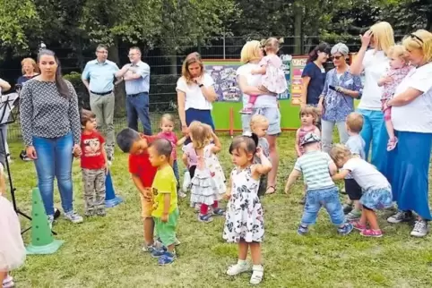 Die Besucher waren von der neuen Kita begeistert.