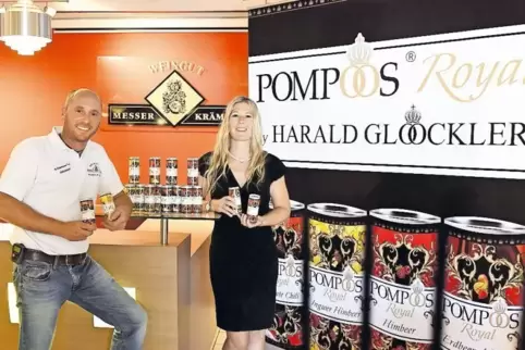 „Pompöös Royal“ heißt der aromatisierte Perlwein aus dem Betrieb von Sascha und Tatjana Krämer.