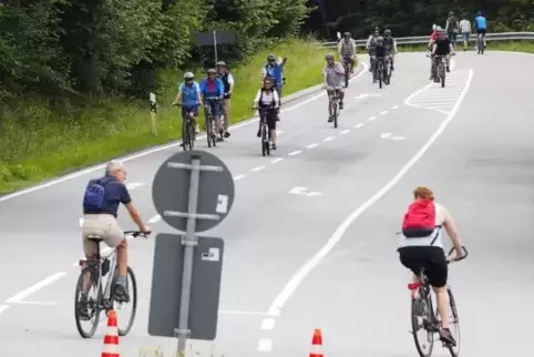 In diesem Jahr war beim Radelspaß die Straße zwischen Wallhalben und Thaleischweiler für Autos gesperrt. Archivfoto: Moschel