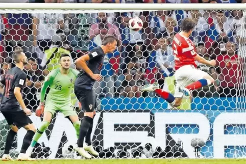 2:2: Mario Fernandes trifft für Russland in der Verlängerung.