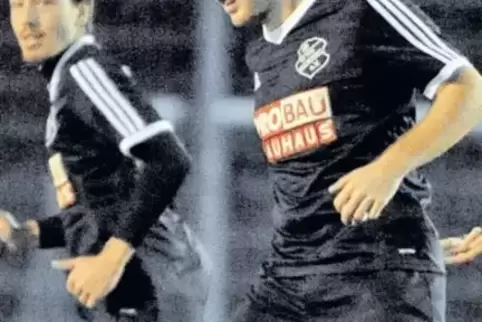 Fabio Reithermann (am Ball) ist ein Leistungsträger bei der FG 08 Mutterstadt.