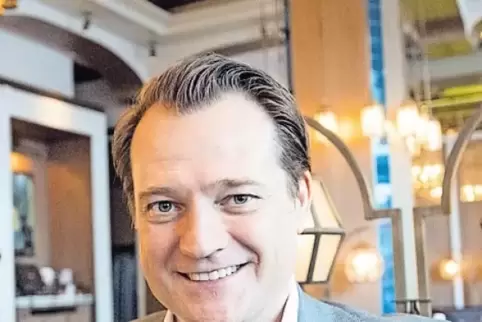 Ein Schalker als Erfolgsmanager bei Lokomotive Moskau: Erik Stoffelshaus.
