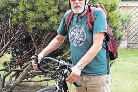 Kornel Kelemen radelt täglich zur Arbeit oder unternimmt gern längere Radtouren.