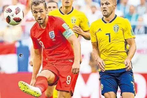 Der Anführer der englischen Elf: Harry Kane, hier im Viertelfinale gegen Schwedens Sebastian Larsson.