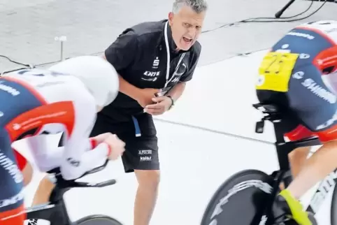 Antreiber: Heiko Salzwedel und seine jungen Brandenburger Mannschafts-Verfolger.