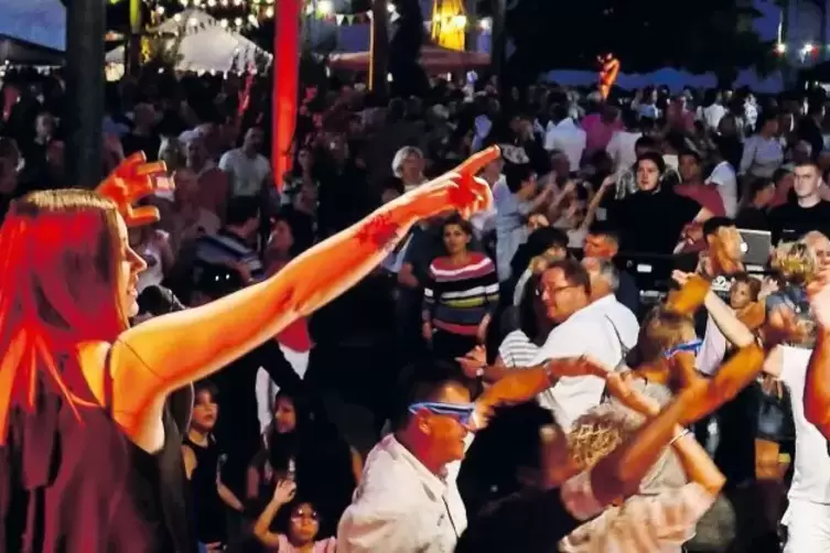 Brachte die Leute zum Tanzen: die Band &bdquo;al dente&ldquo;.