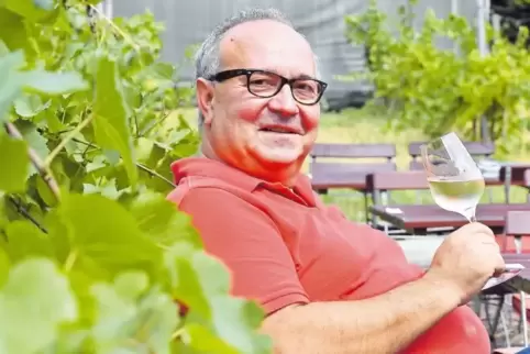 Thomas Papadinas investiert 100.000 Euro in sein Ausflugslokal.