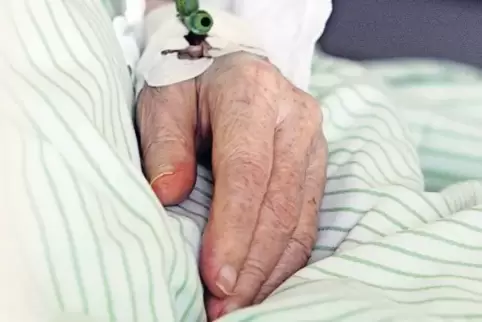Ambulante Palliativpflege ermöglicht schwerkranken Menschen, in der gewohnten Umgebung zu sterben.