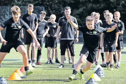 Hut ab: Ganerbs C-Jugend trainiert bei brütender Hitze.