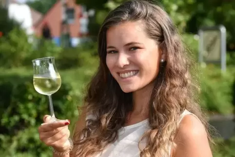 Tamara Fränzle ist angehende Winzerin im dritten Lehrjahr. Foto: Mehn