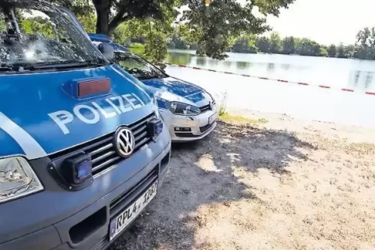 Die Polizei ist derzeit am Neuhofener Badesee im Dauereinsatz.