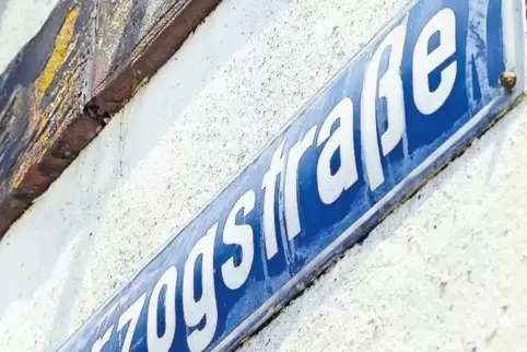 Der Eigentümer eines Hauses in der Herzogstraße bezweifelte vor Gericht, dass die Stadtverwaltung befugt ist, einen Sicherheitsn