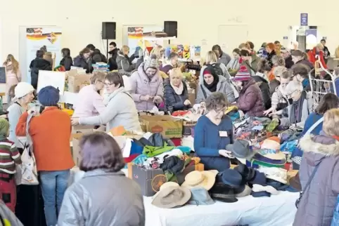 Der deutsch-amerikanische und internationale Frauenclub Kaiserslautern organisiert jährlich den beliebten Pfennigbasar.
