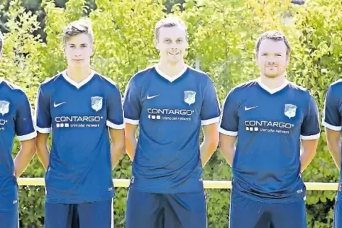 Marc Kauther (rechts) mit seinem Co Kevin Apfel und den Neuzugängen Andre Pfirrmann, Bernhard Benneter und Steffen Zoller (von l