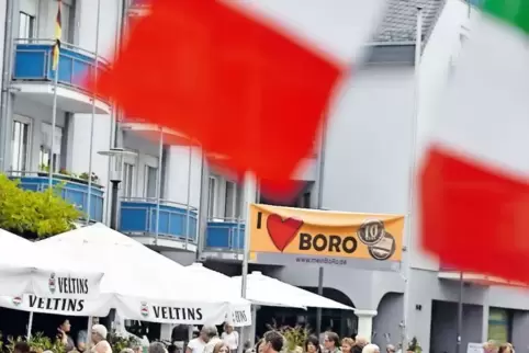 Auf dem Kurpfalzplatz in Bobenheim-Roxheim geht es italienisch zu.