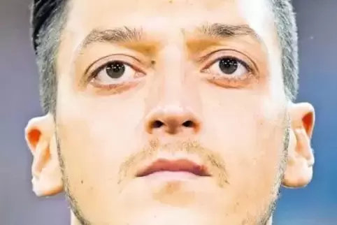 Mesut Özil mag nicht mehr. Der Fußballer pfeift jetzt auf die Nationalelf.