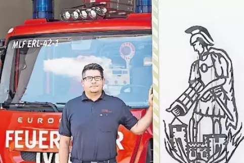 Zugführer Thomas Heinrich vor der neuen Unterkunft der Erlenbacher Feuerwehr.