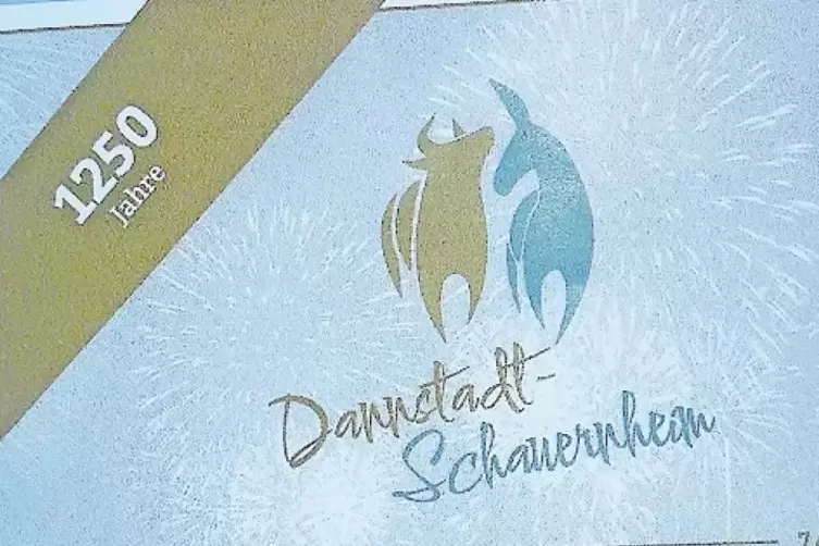 Nicht genug gew&uuml;rdigt findet Lothar Distler den Jubil&auml;umssekt.