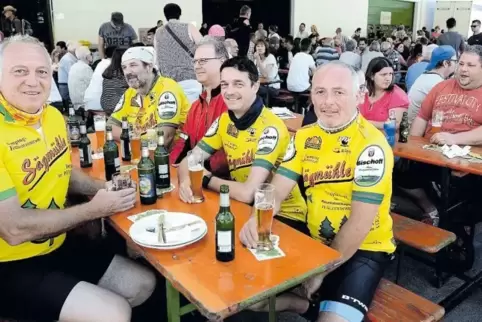 Am Sonntag lädt die Brauerei Bischoff zum Tag der offenen Tür ein – bei diesem Wetter wird der Brauhof wie im Vorjahr gut gefüll