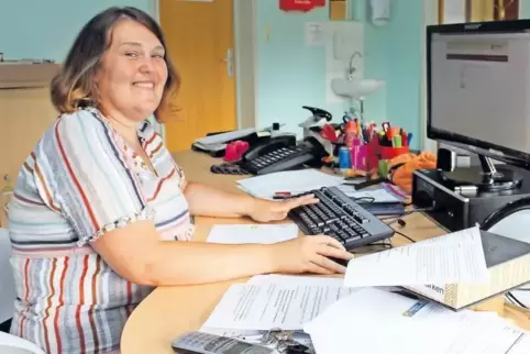 Bis September muss die Planung stehen: Monique Oster leitet die Grundschule Rodenbach.