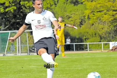 Sandro Rösner, den neuen Abwehrchef des FC Arminia, zeichnet unter anderem ein gutes Passspiel aus.
