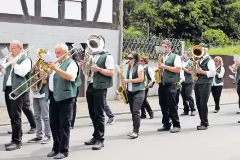 Sorgt beim Dorfjubiläum für die Musik: die Erfweilerer Jägerkapelle.