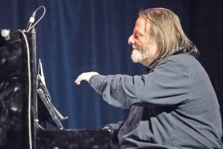 Der in He&szlig;heim wohnende Pianist Richie Beirach ist selbstverst&auml;ndlich wieder mit von der Partie.