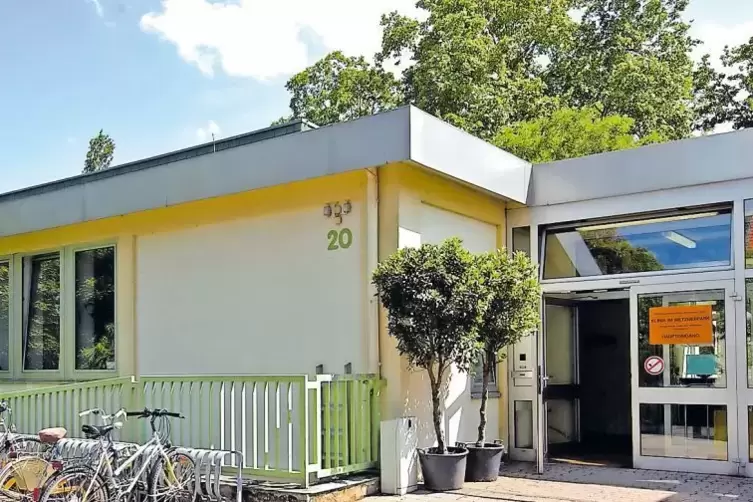 Die Tagesklinik für Psychiatrie in Frankenthal im Metznerpark ist auch für den mittleren Rhein-Pfalz-Kreis zuständig. Jedoch rei