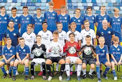 Der FKP-Kader: (hinten von links) Florian Fuhrmann, Jonas Hensel, David Laux, Lars Einfalt, Moritz Schmitt, Nick Linker, Robin P