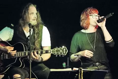 Die Hubbert House Band weiß, wie man mitreißende Partystimmung erzeugt.