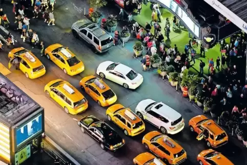 Für die traditionellen gelben Taxis in New York ist Uber zu einer manchmal existenzbedrohenden Gefahr geworden.