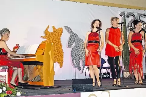 In der Halle war die Abschlussveranstaltung des Jubiläums mit den Schönen Mannheims.