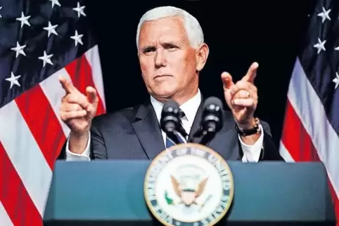 US-Vizepräsident Mike Pence sieht im Weltall die amerikanischen Interessen auch durch China und Russland bedroht.