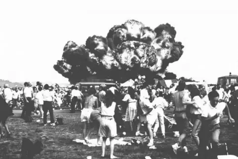 Bei der Flugtag-Katastrophe am 28. August 1988 starben 70 Menschen, als die Maschine einer italienischen Kunstflugstaffel nach e