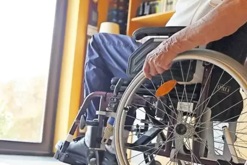 Brauchen im Haus ausreichend Raum zum Rangieren: Rollstuhlfahrer.