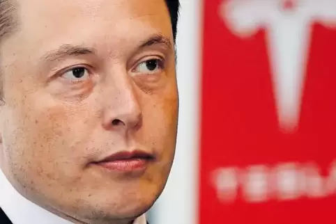 Er arbeite 120 Stunden die Woche, sagt der Chef des Elektroauto-Herstellers Tesla, Elon Musk.