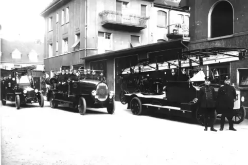 Die Ludwigshafener Feuerwehr in den 1920er-Jahren.