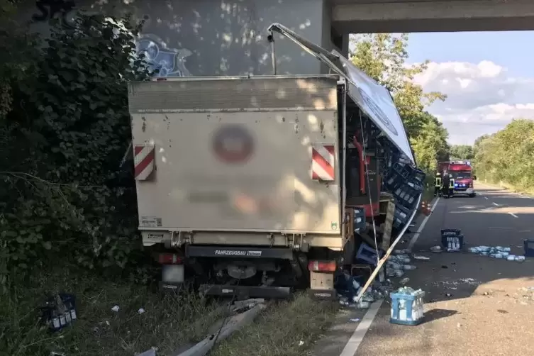 Der Unfall ereignete sich auf der Offenbacher Nordumgehung.  Foto: Van 